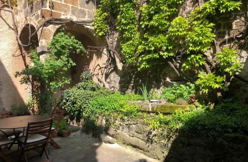 Le Puy-en-Velay Bed & Breakfast | La Demeure du Lac de Fugeres