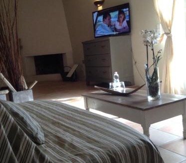 Eyguieres Bed & Breakfast | La demeure