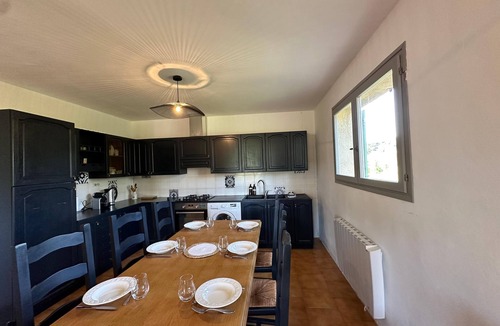 Simiane-Collongue Apartment | La Dolce Vita - Top villa with garden terrace barbecue