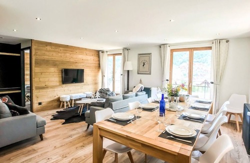 Valloire Apartment | La Flèche d'Or Valloire Apartment – Mountain Views, Central Location
