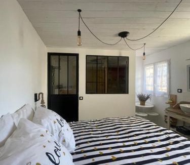 Beaumont-du-Ventoux Bed & Breakfast | La Fontaine