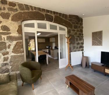 Polignac Apartment | La Forteresse des Demoiselles