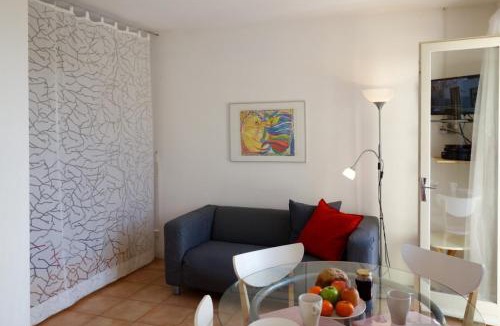 Mirabel-aux-Baronnies House | La Françonne Rosé - Gîte de charme en Provence