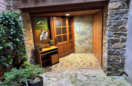 Sarroca de Bellera Cottage | La fusteria del casat rural apartment EL BOSC, calm, nature with chimney