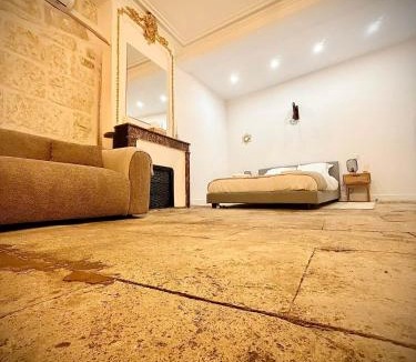Saint-Laurent-d'Aigouze House | La Gardianne