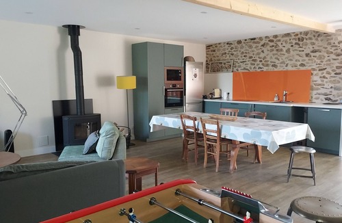Condat-sur-Ganaveix House | La Grange de La Tuilerie, Gîte Tout Confort Avec Piscine, à 7 km d' Uzerche