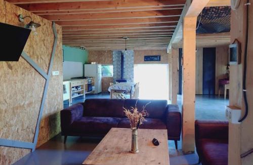 Giat House | La grange de Kaly