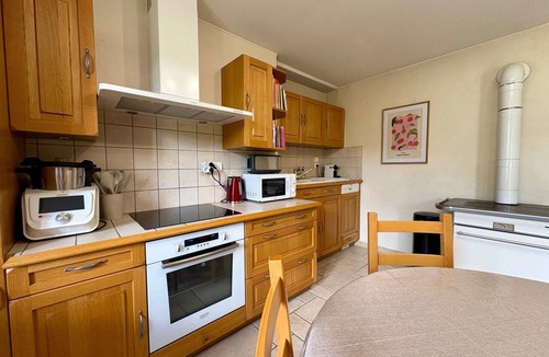 La Compote House | La Grange des Lilas – Garden, Wifi & Parking in the Heart of the Mountains