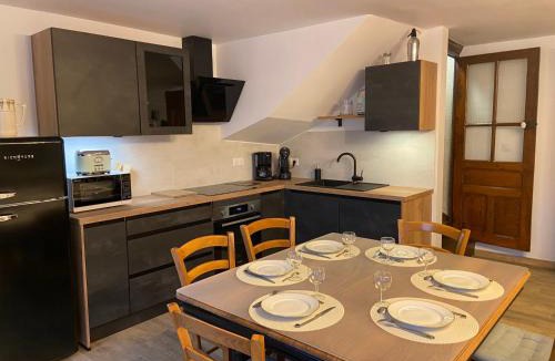 Saint-Flour Agglomeration House | La Maison De Jeannine Et Maurice