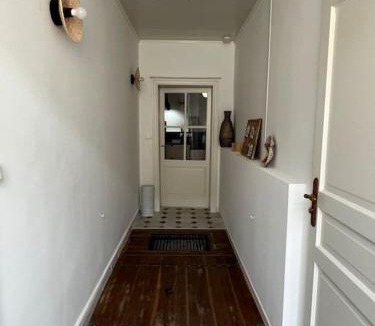 Saint-Estephe House | La Maison de l'Estuaire