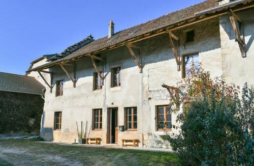 Saint-Benoit House | La Maison de la Pépée