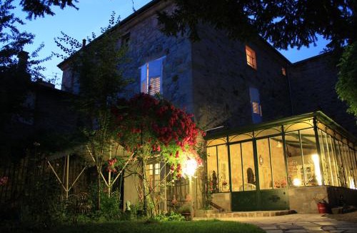 Brives-Charensac Bed & Breakfast | la maison des chartreux