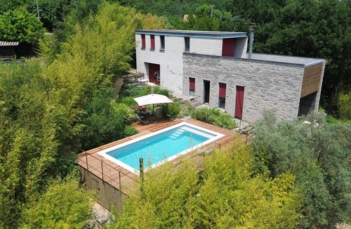 Meyrannes Villa | La maison des Chataigniers - in the middle of nature