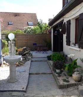 Saintry-sur-Seine Bed & Breakfast | La Maison Du Bonheur