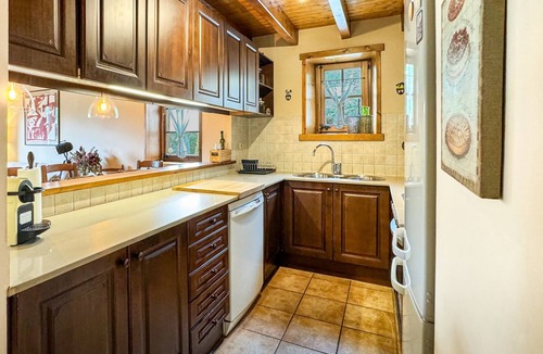 Ur House | La Maison du Fleuve