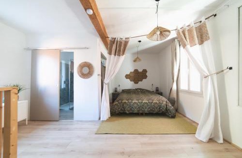 Caramany House | La Maison du Lac - Détente en Famille à Caramany