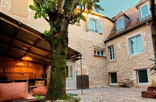 Martel Villa | La Marquise des Anges