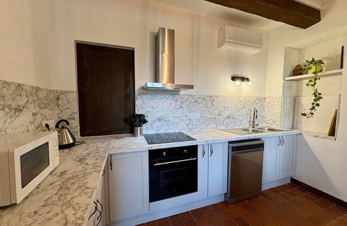 Saint-Jean-de-la-Porte House | La Pallud Holiday Home: Mountain View, Wi-Fi, Air Conditioning