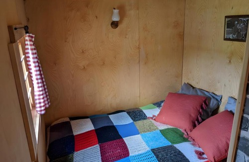 Lafarre House | La Petite Maison Dans La Prairie