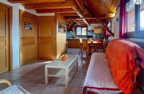 Allondaz House | LA PETITE MAISON (DUPLEX)