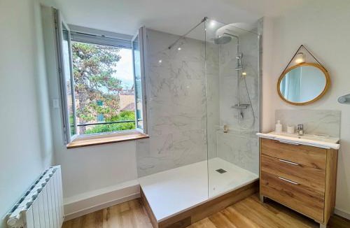 Bourgoin-Jallieu Apartment | La Pinède, Proche gare, Centre ville, Netflix