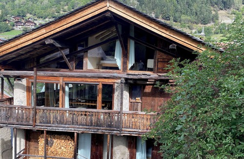 Sainte-Foy-Tarentaise Ski Chalet | La Pommeraie - Large 7 bedroom ski mountain chalet