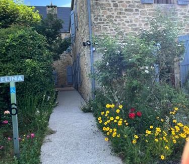 Veyrignac House | La Riviere Esperance