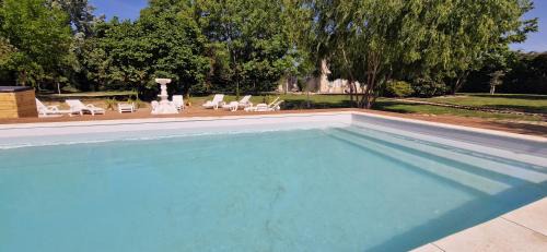 Gaillan-en-Medoc Bed & Breakfast | La Romantique du Château