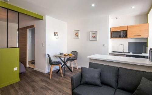 Rodez Apartment | La Rosace