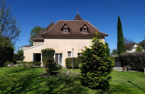 Lacapelle-Marival House | "La Sérénité Marivaloise" – Gîte 2 for up to 12 guests