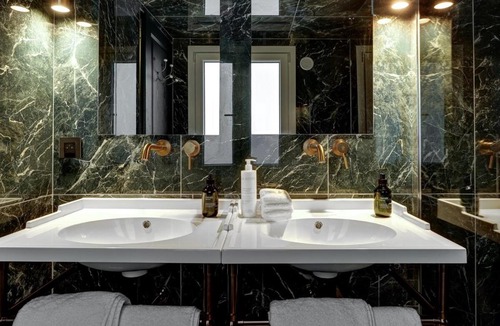 Saint-Germain-des-Pres Apartment | La suite de luxe Saint Germain