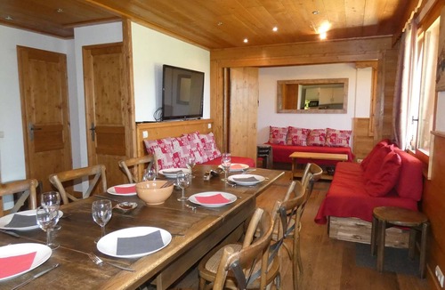Valmorel Apartment | La Terrasse 1/2 - Spacious ski-in ski-out apartment