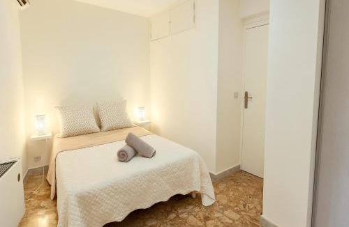 La Madeleine Apartment | LA TERRASSE Soleil Vue Mer Climatisée