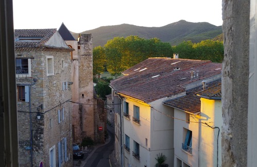 Herepian House | La Tour de L'ange. Entre Montagne et Mer, Gîte Atypique, Maison Renaissance