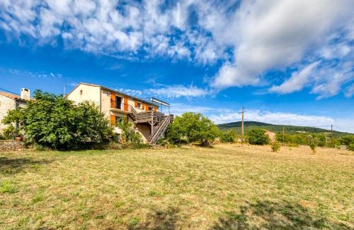 La Tour-Sur-Orb House | La Trêve