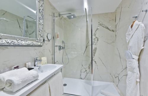Nice City Centre Hotel | La Villa Nice Promenade