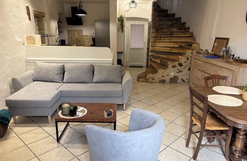La Voulte-sur-Rhone House | La Voultaine – Charming 120-square-meter home in a quiet historic village