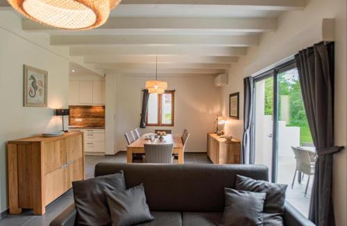 Lacapelle-Marival House | Lac Bleu 11