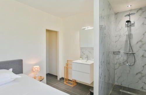 Lacapelle-Marival House | Lac Bleu 11