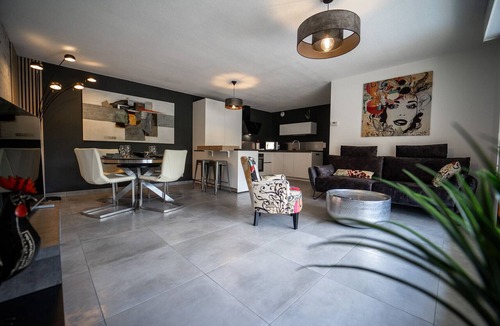 Saint-Jorioz Condo | Lac et montagnes, charmant appartement au calme pour 4 personnes