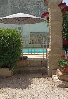 Generac Bed & Breakfast | Lacanepière