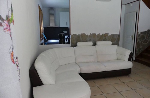 Le Bourg-d'Oisans House | large 5 bedroom chalet with garden