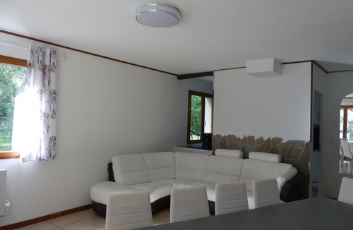 Le Bourg-d'Oisans House | large 5 bedroom chalet with garden