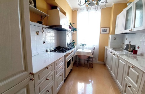 Thiers Apartment | Large, bright apartment in the heart of Nice