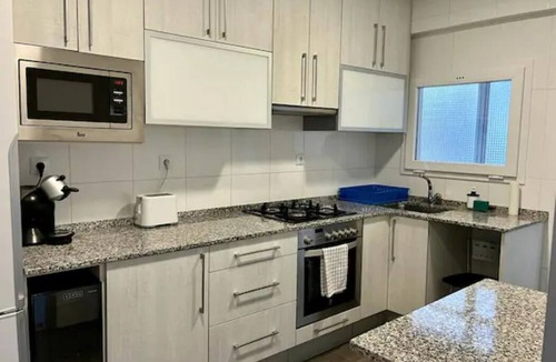 El Port Apartment | Large Apartment Near Fira and City Center