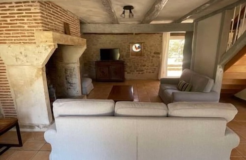 Martel Bed & Breakfast | ⭐ Large family gîte 15 pers - Swimming pool & jacuzzi