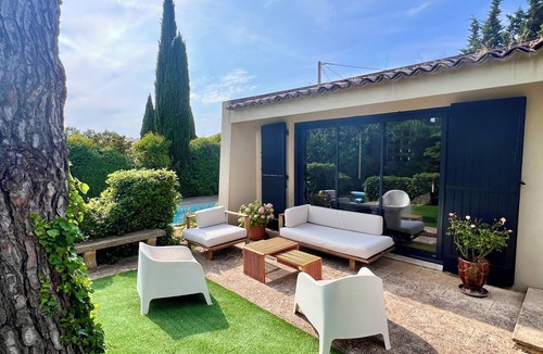 Salon-de-Provence House | Large house with swimming pool in a quiet location, rated 4 stars