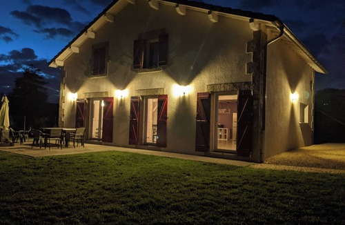 Le Grand Serre House | Large House with 9 beds, sauna, spa, and jacuzzi—perfect for families or friends, or a bachelorette party