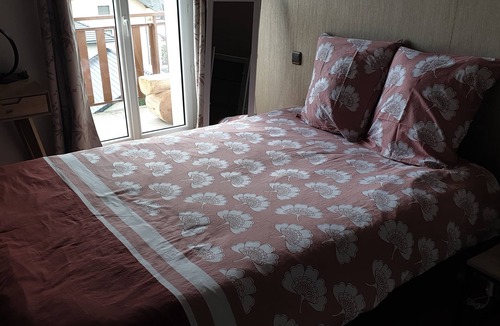 Saint-Jean-de-Maurienne Apartment | Large independent apartment (114m2) in detached house.