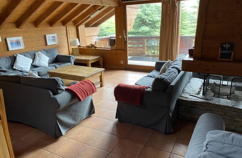 Reberty Ski Chalet | Large mountain chalet w/hot tub & sauna. Amazing views!